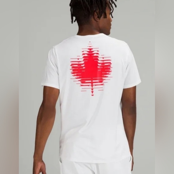 NWT Lululemon  Team Canada Fundamental Tshirt Short Sleeve White Red Maple - Picture 2 of 8